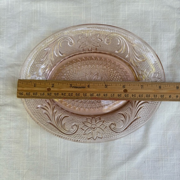 Vintage Indiana Glass Tiara Pink Peach Sandwich Pattern oval Serving Plate - Picture 4 of 6